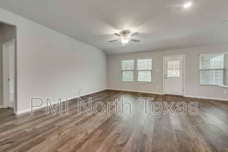 214 Stonehollow Way - Photo 5 of 22