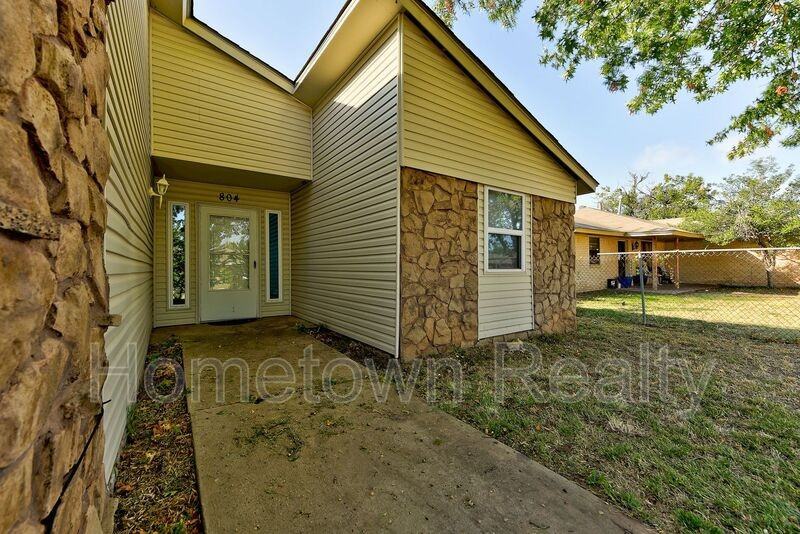 804 Nw 115th St - Photo 2 of 30