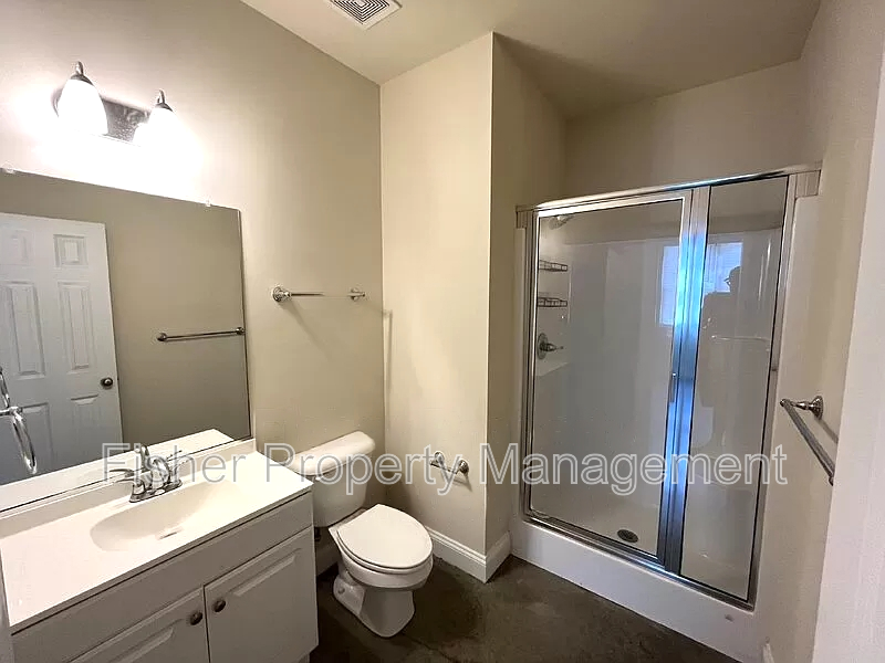 1415 Spotsylvania St - Photo 7 of 16