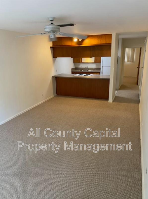 1302 Norwalk Ln - Photo 3 of 11