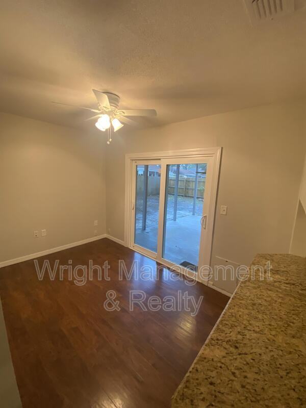 3217 Chalon St - Photo 7 of 18