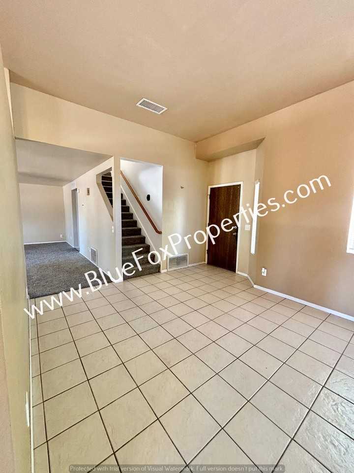 2551 W Dolbrook Way - Photo 3 of 24