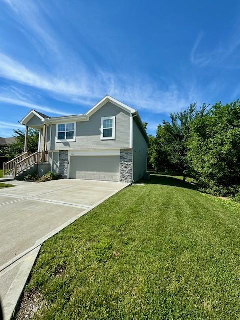 10909 Highview Rd - Photo 2 of 42