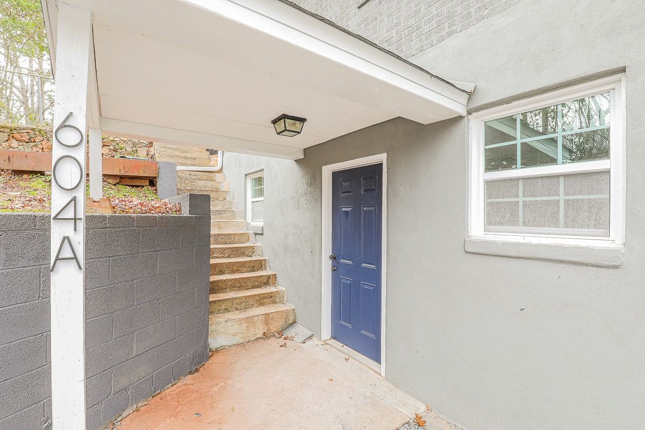 604 Ridley Ave - Photo 2 of 3