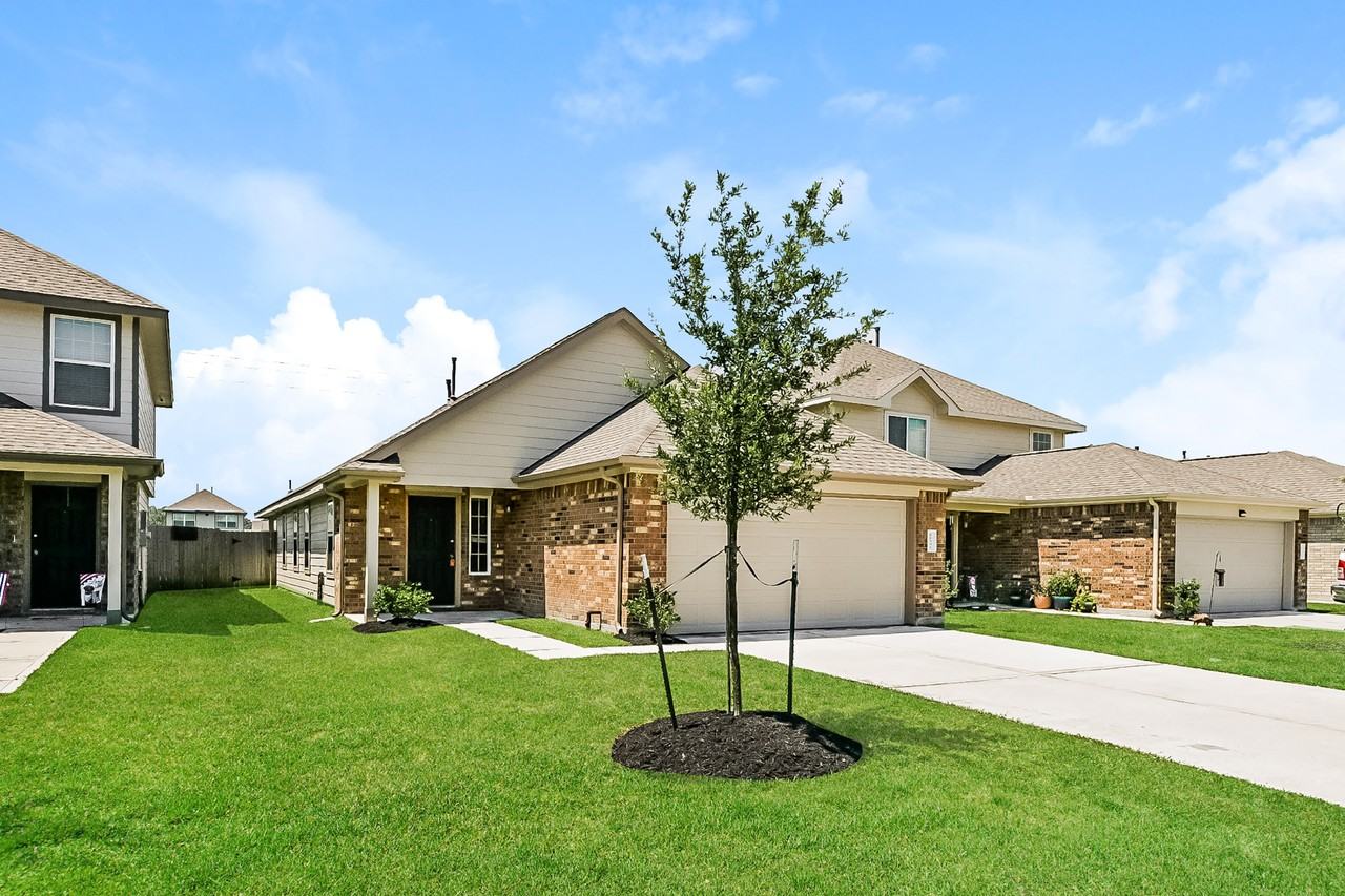 22342 Porter Mountain Trl - Photo 2 of 16