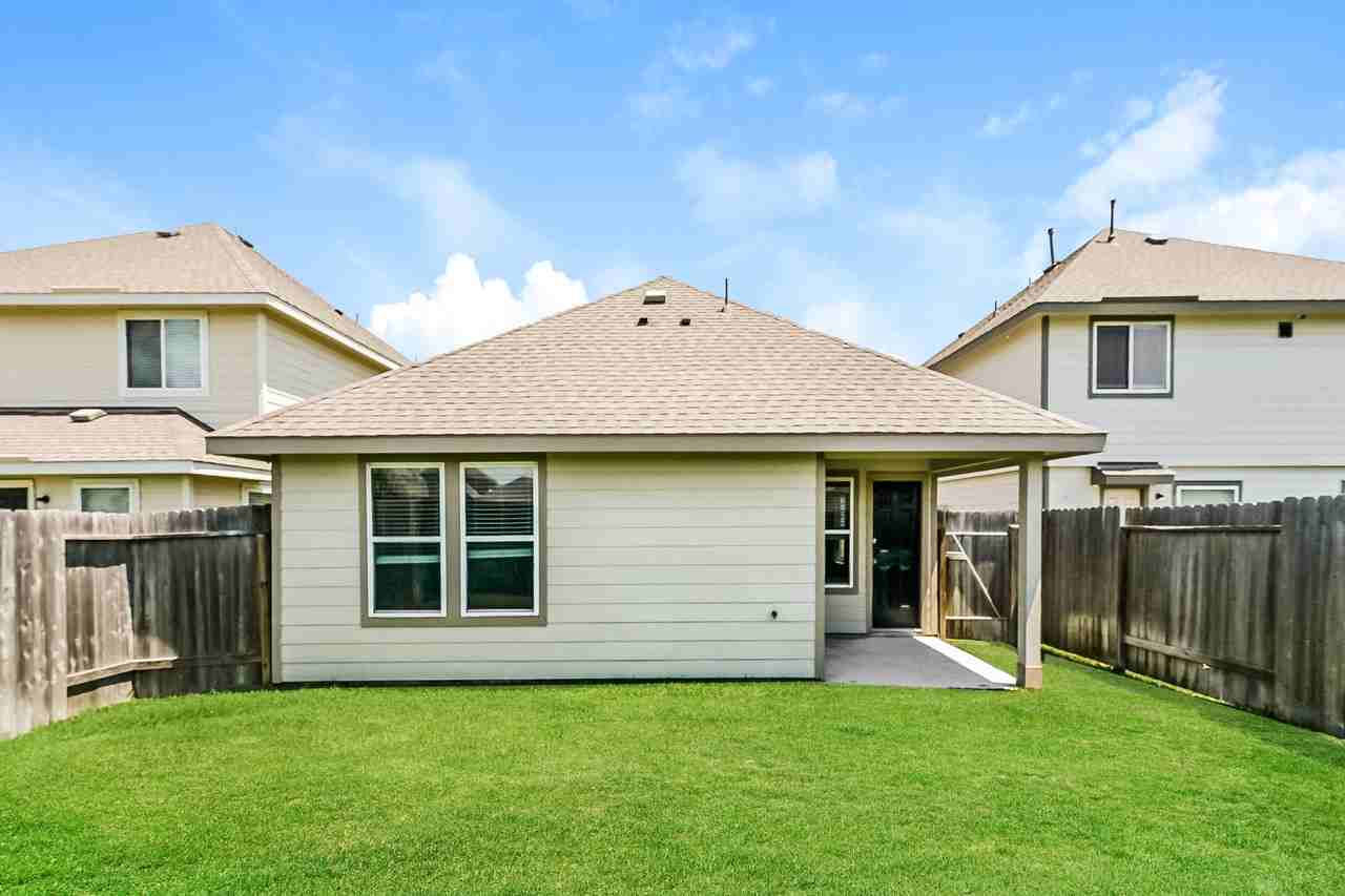 22342 Porter Mountain Trl - Photo 3 of 16