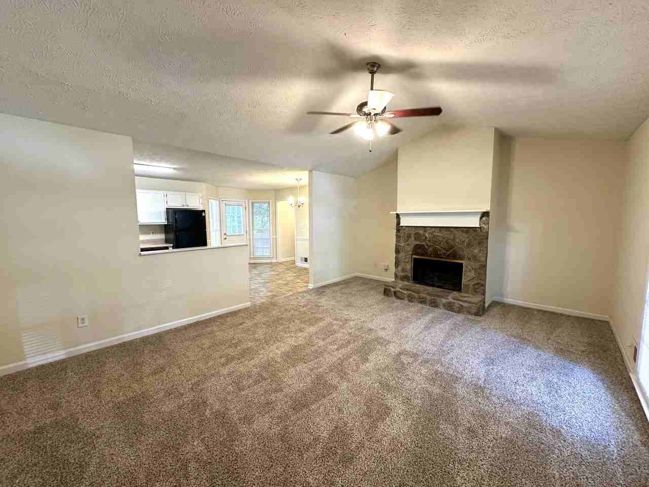 602 Waterway Trl - Photo 3 of 21