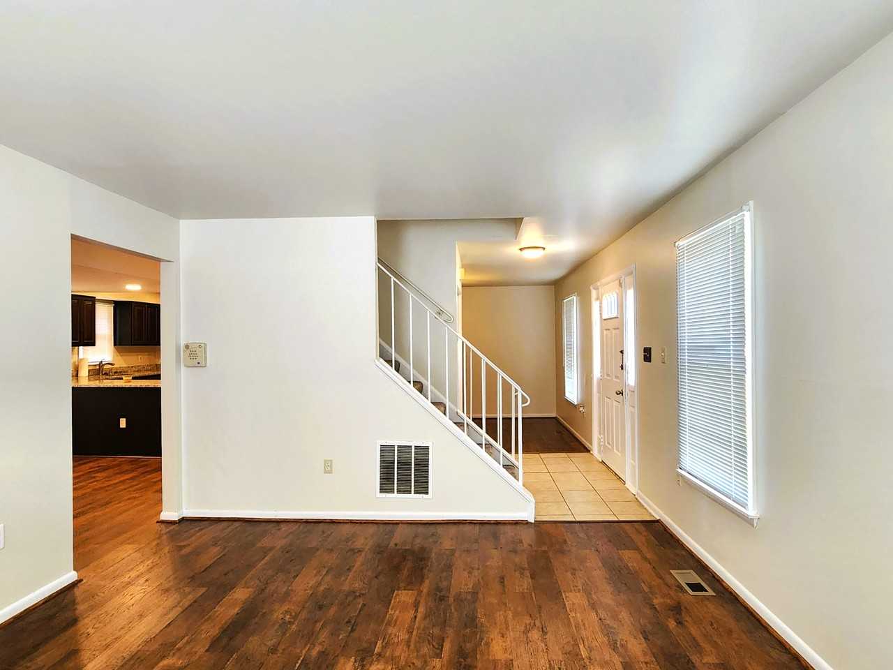 6107 Willow Way - Photo 5 of 27