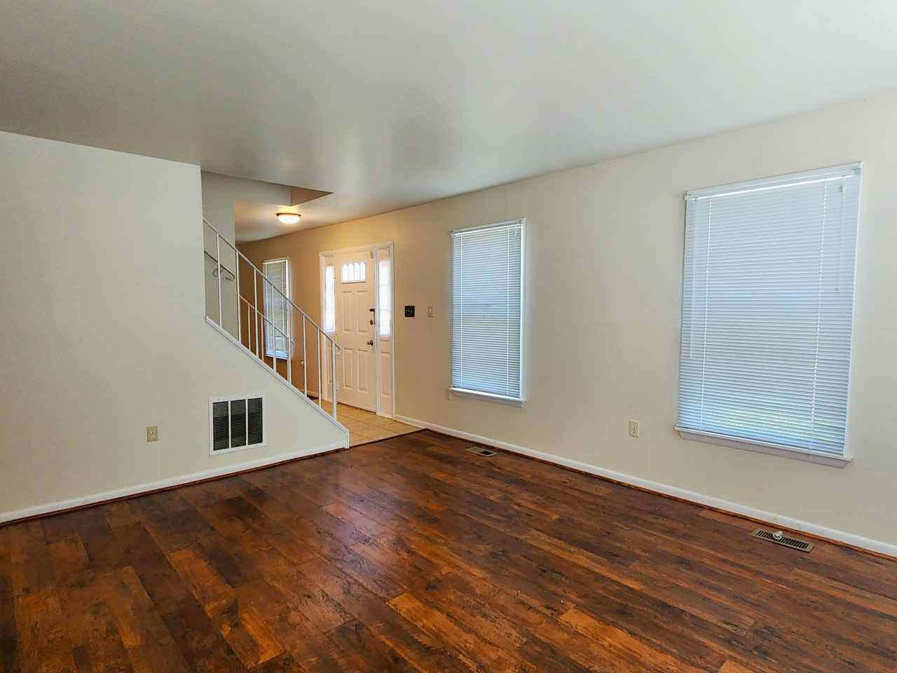 6107 Willow Way - Photo 6 of 27