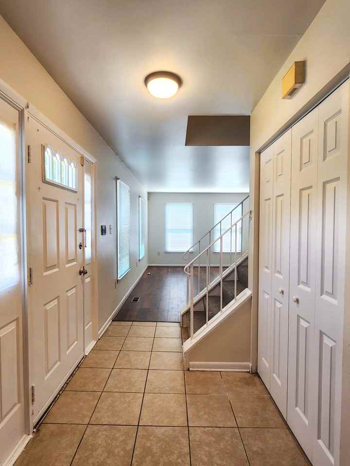 6107 Willow Way - Photo 4 of 27