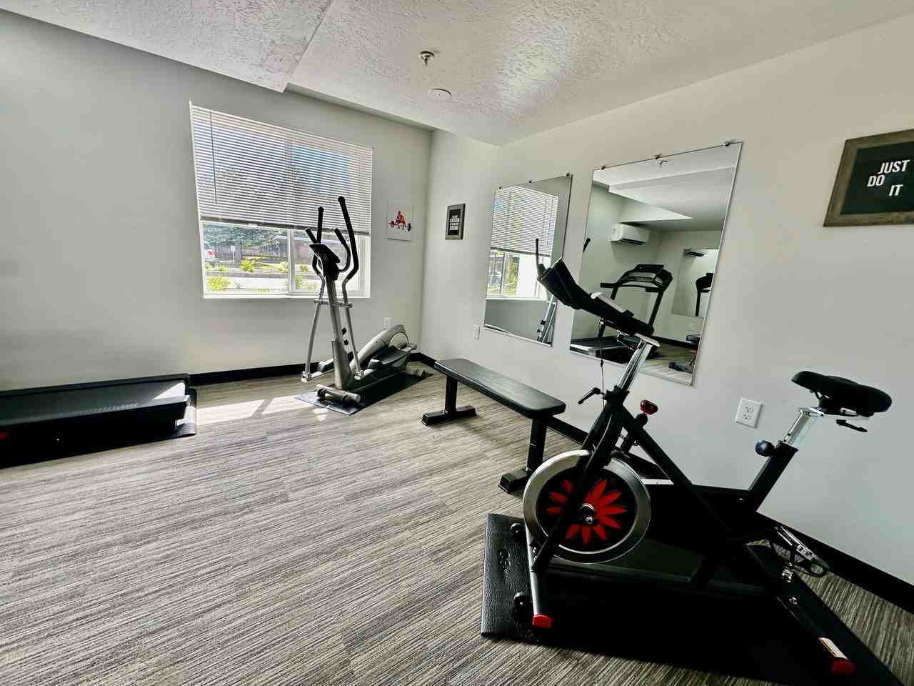 404 Es - Photo 6 of 50