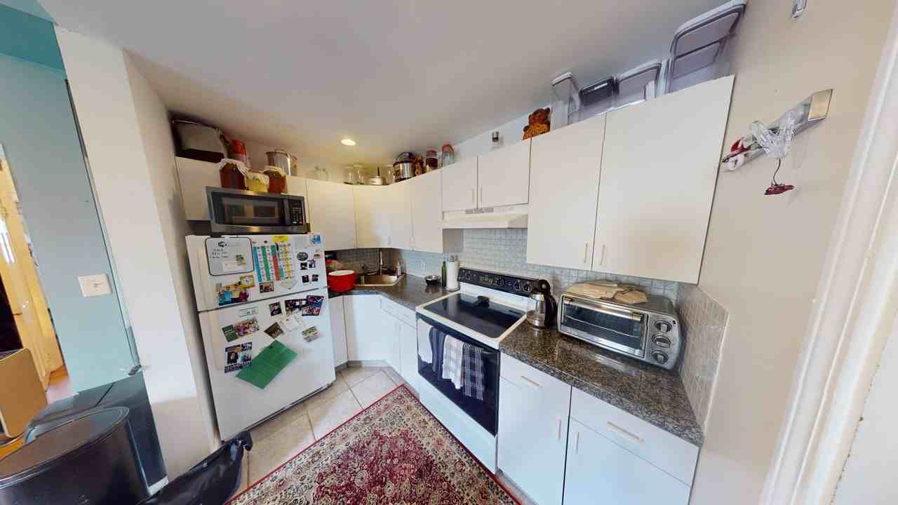 28 Academy Hill Rd #1R - Photo 5 of 11