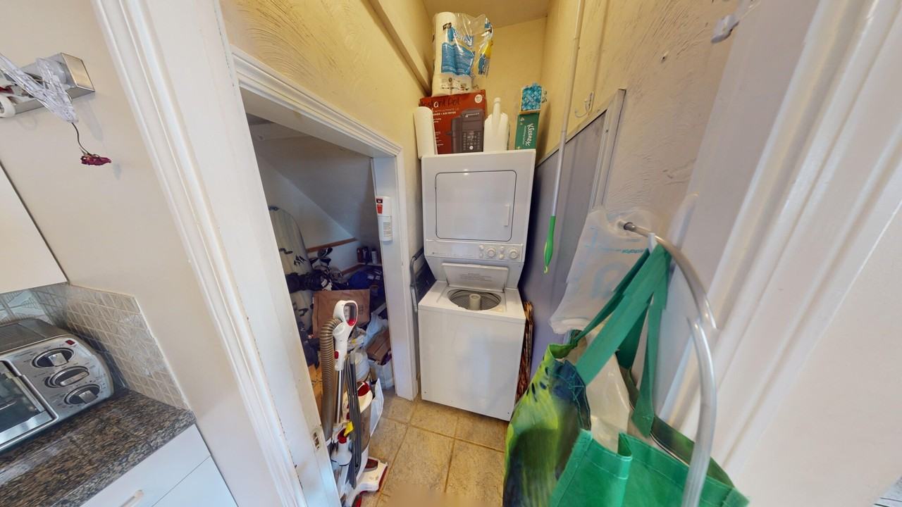 28 Academy Hill Rd #1R - Photo 6 of 11