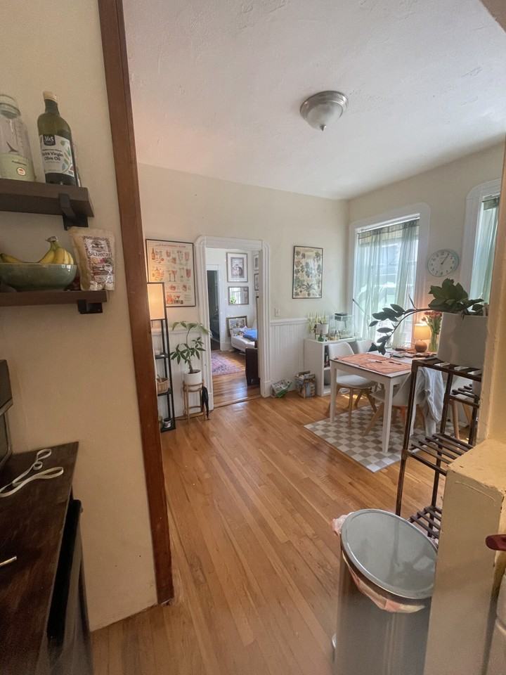 34 Anderson St #8 - Photo 2 of 11