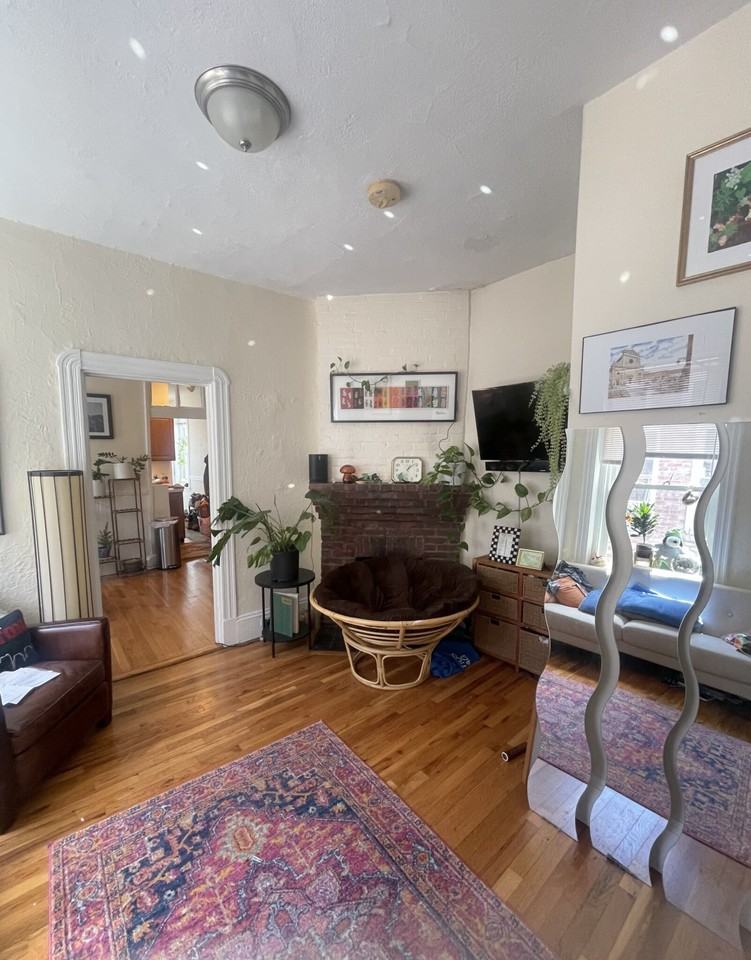 34 Anderson St #8 - Photo 5 of 11
