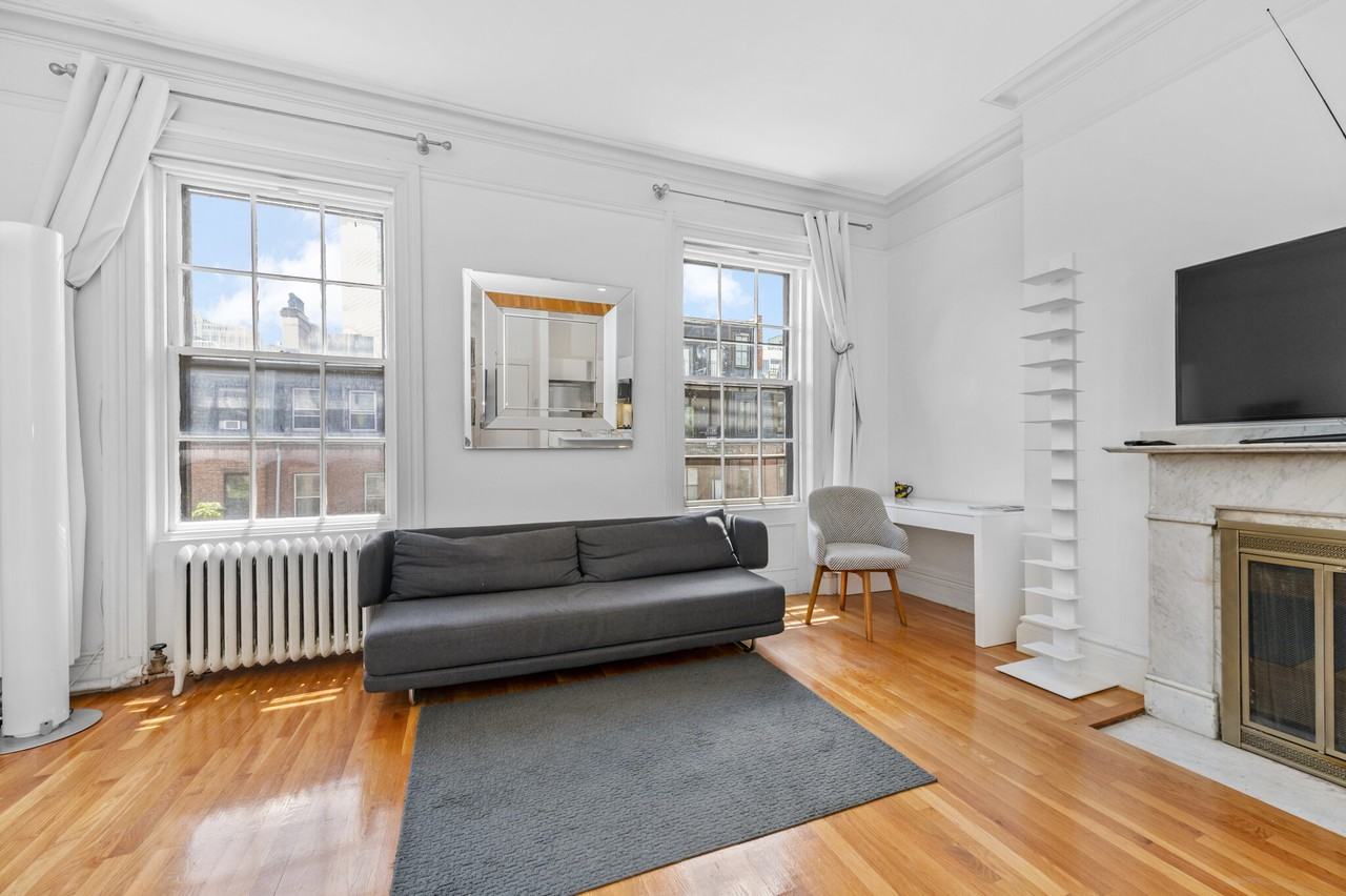 235 Beacon St #8 - Photo 3 of 18