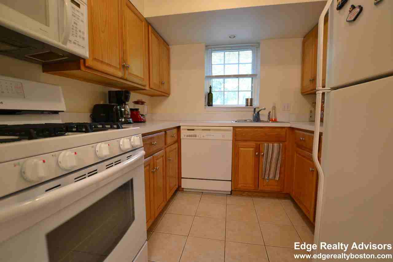 34 Lake Shore Ter #3 - Photo 2 of 10