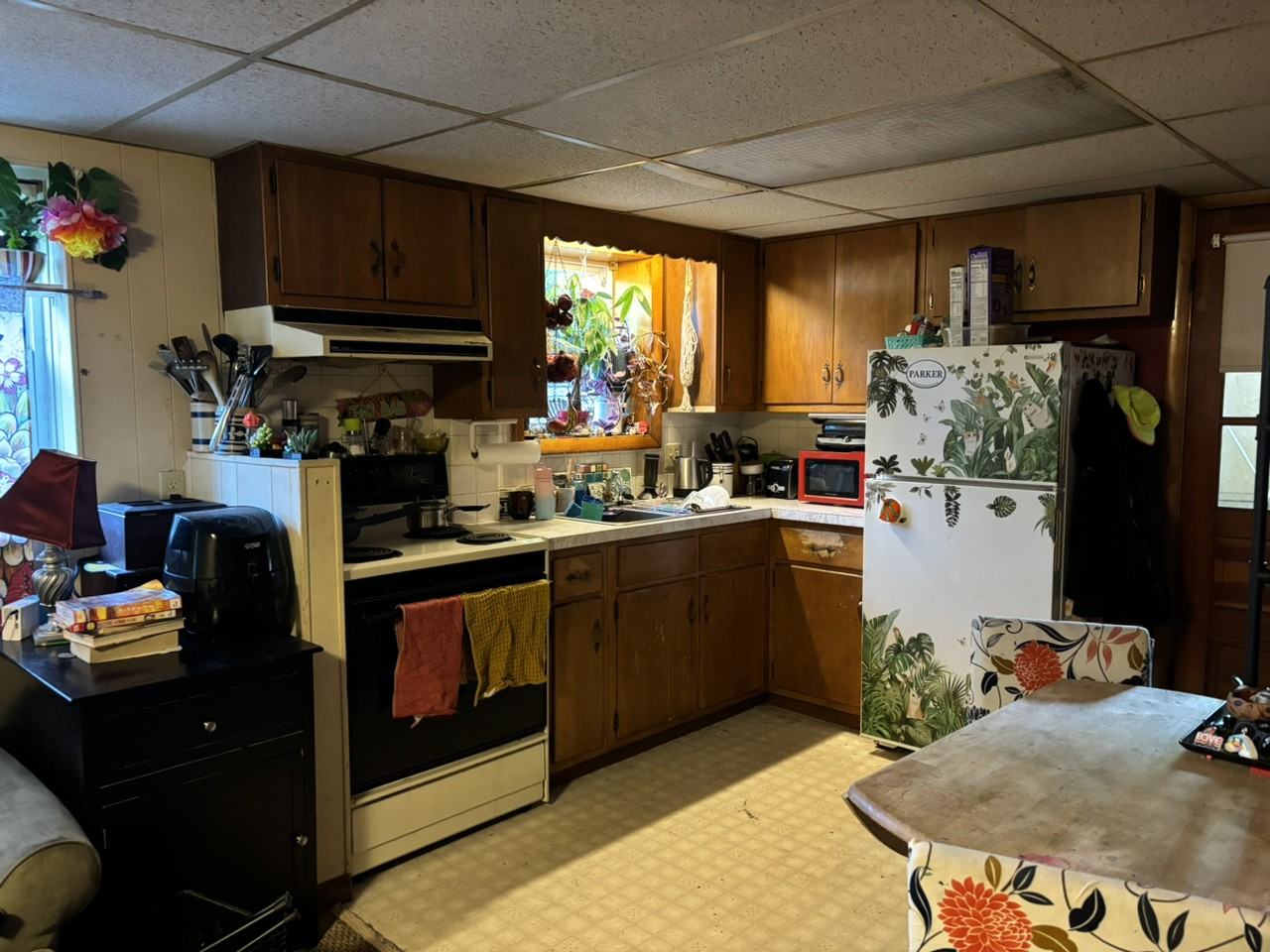 129 Sterling Rd - Photo 2 of 7