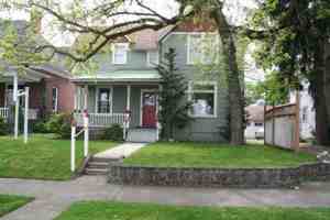 featured image of 1007 West Augusta Avenue