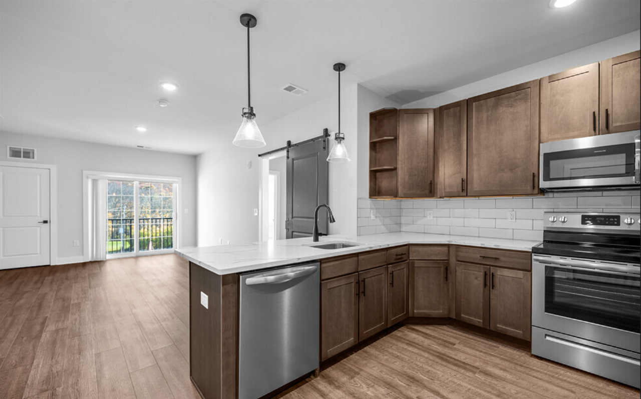 Bath View Apartments - Photo 2 of 10