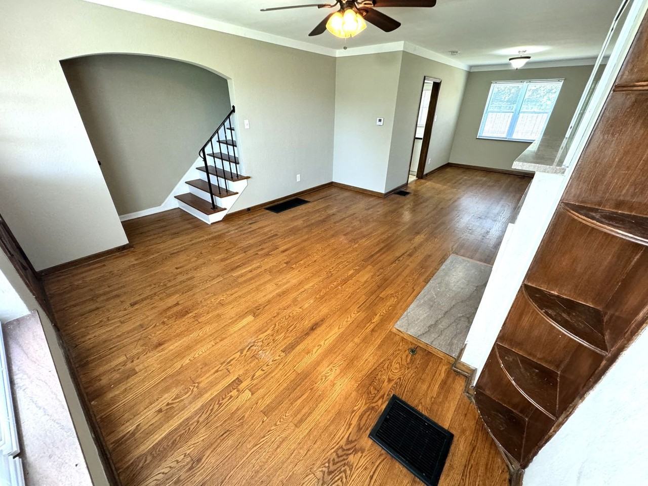 1788 Northwest Blvd - Photo 3 of 29