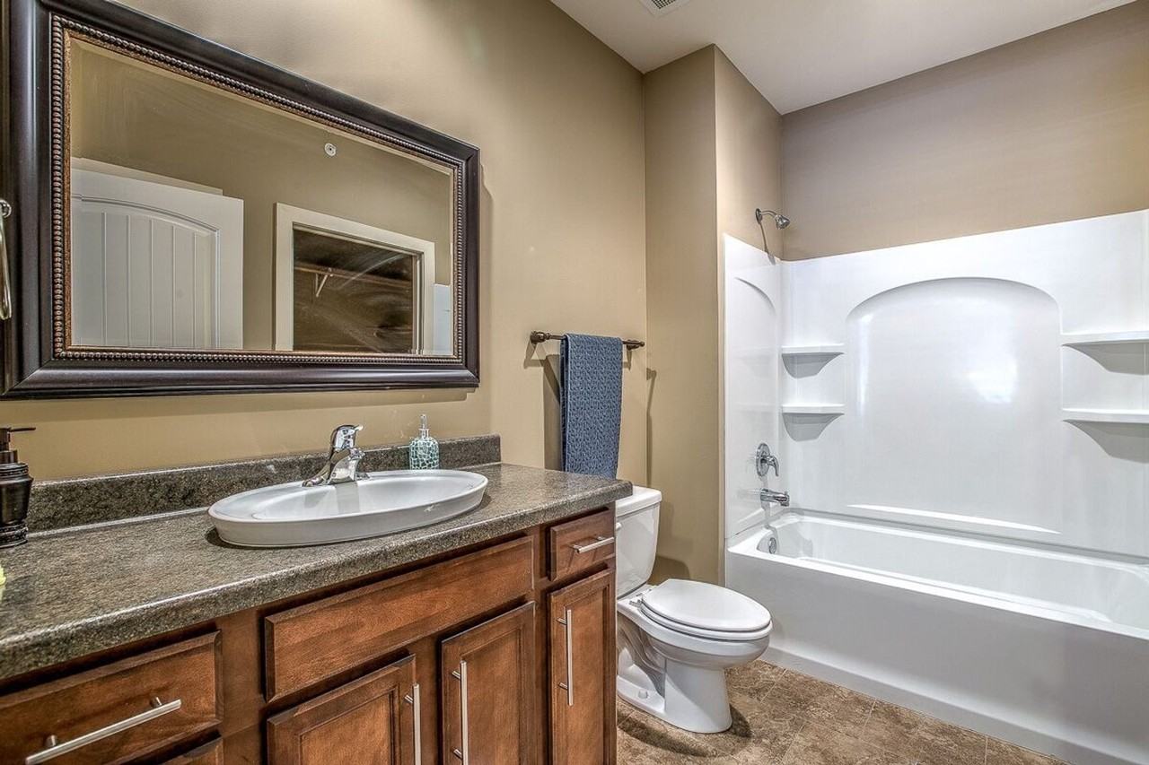 The Beckham - Photo 5 of 19