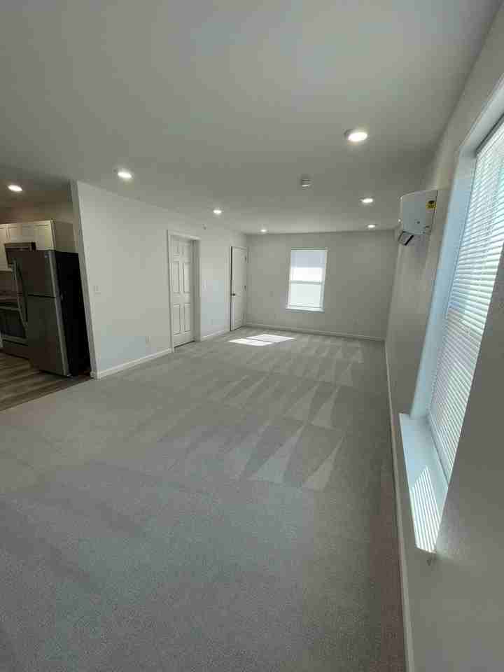 413 Doxey St #5 - Photo 4 of 9