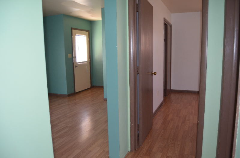 414 Jackson St - Photo 3 of 12