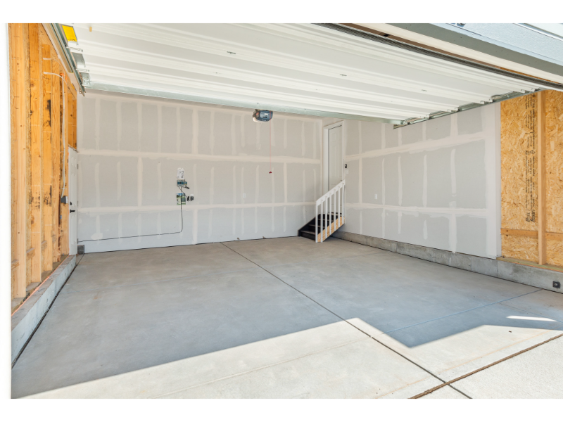 983 Rustling St - Photo 3 of 22