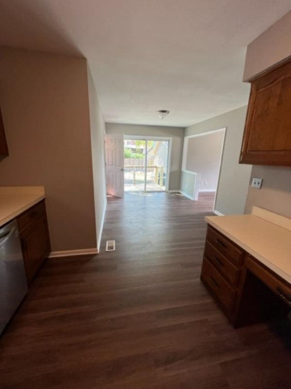 1901 Tennessee St - Photo 3 of 11