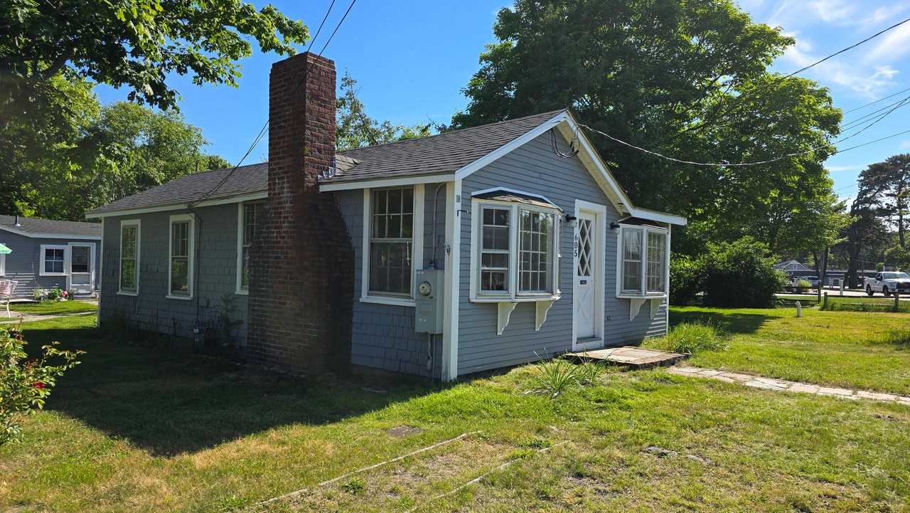 605 Willow Street - Photo 2 of 9