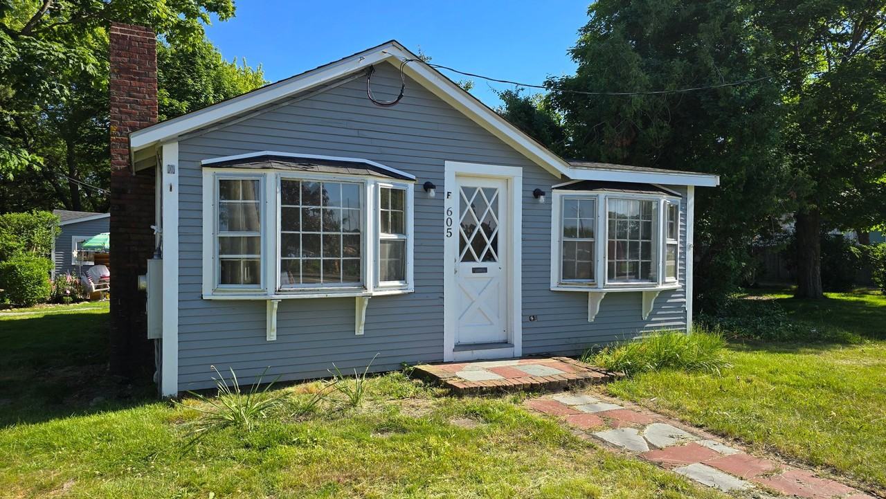 605 Willow Street - Photo 3 of 9