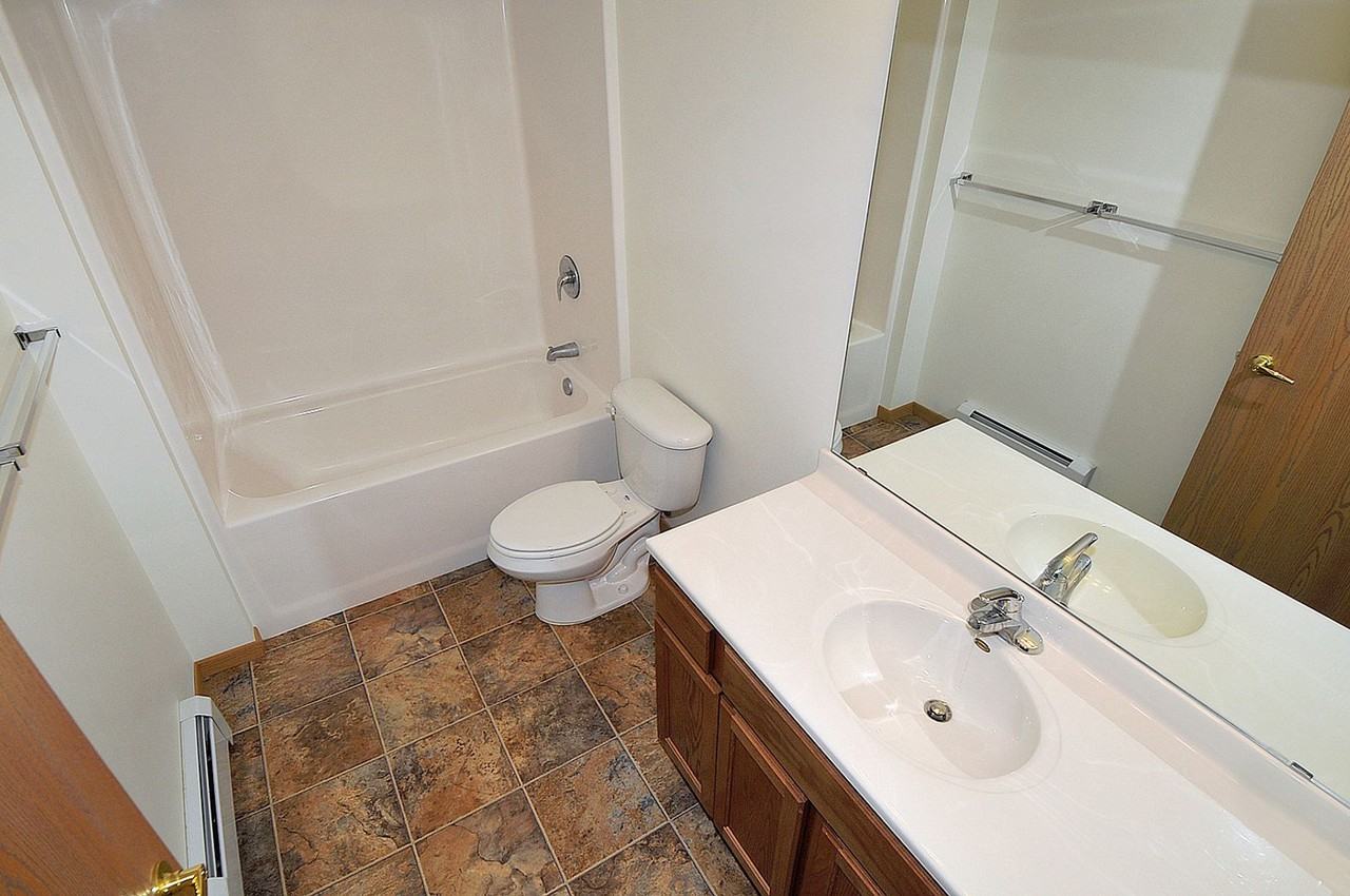 2300 Park Ave Nw #103 - Photo 7 of 8