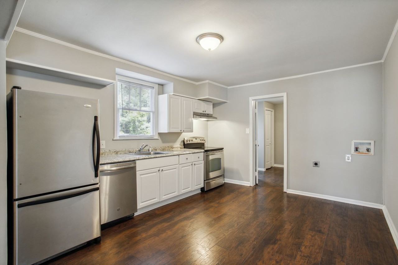 2130 Mississippi Ave - Photo 2 of 13