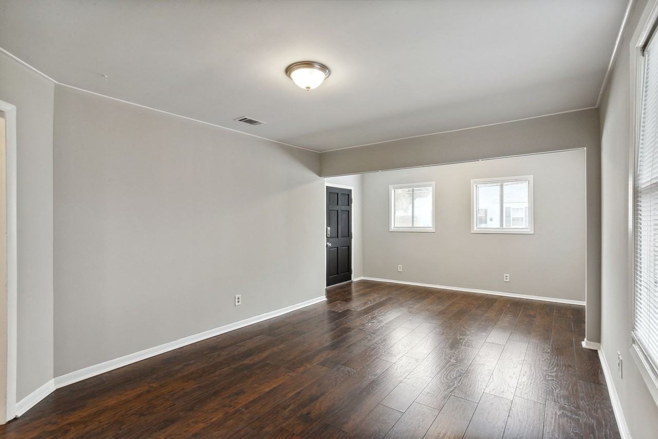 2130 Mississippi Ave - Photo 4 of 13