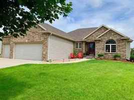 featured image of 2397 Jade Place Northeast