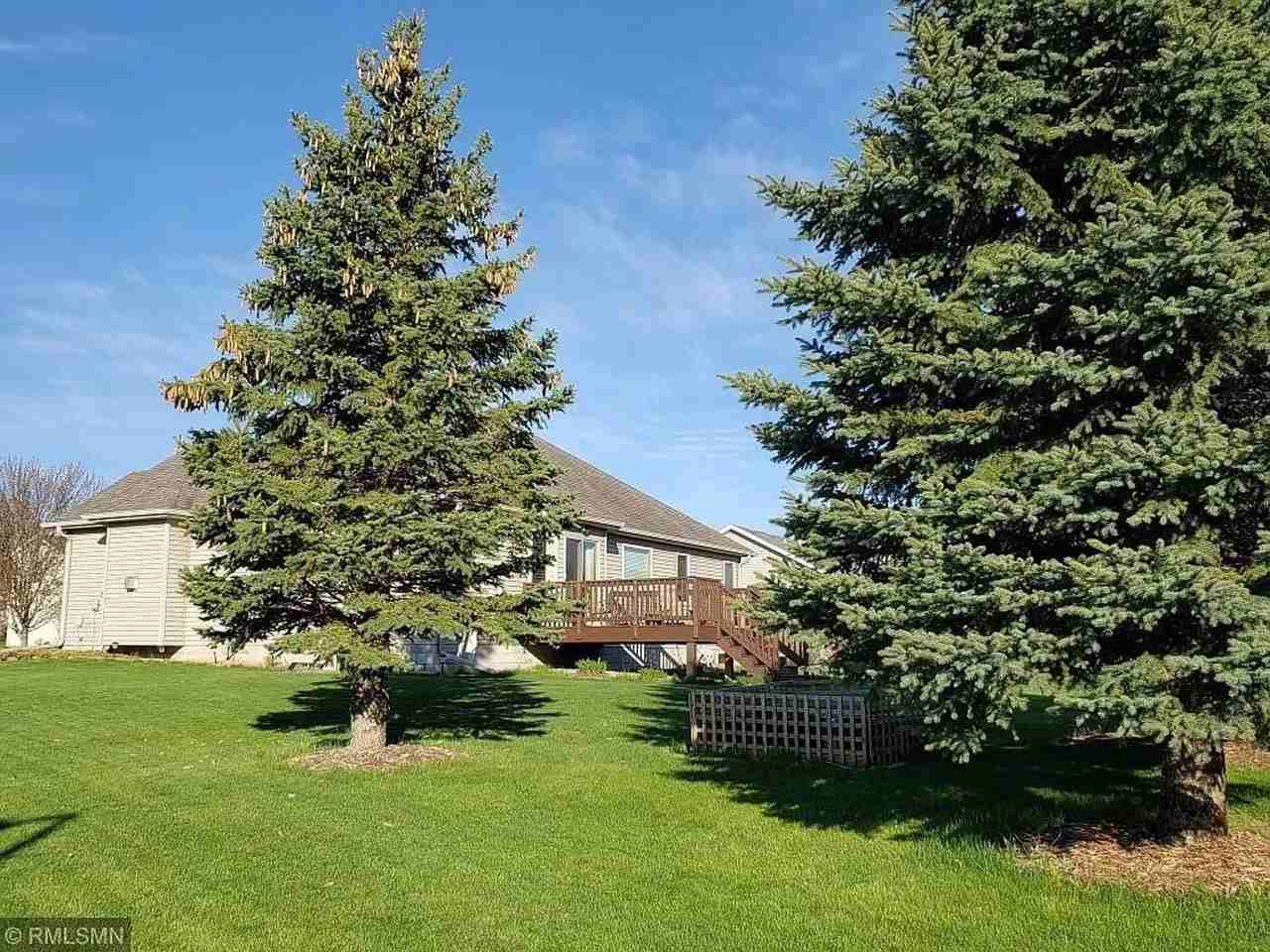 2397 Jade Place Northeast - Photo 3 of 14