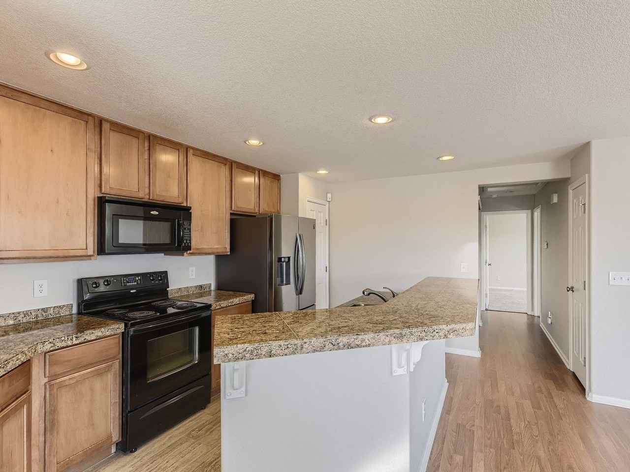 17101 Waterhouse Cir #E - Photo 2 of 11