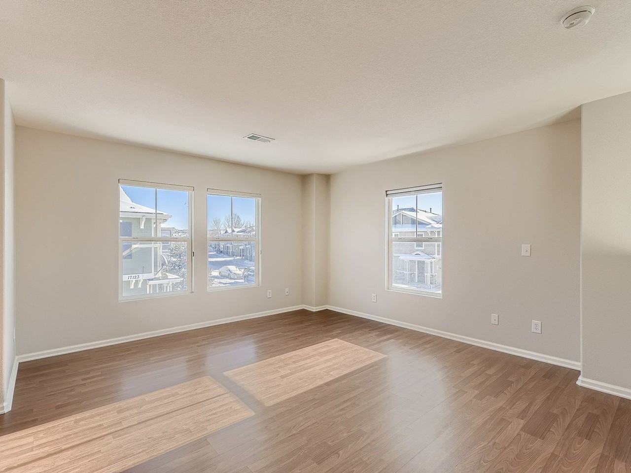 17101 Waterhouse Cir #E - Photo 3 of 11