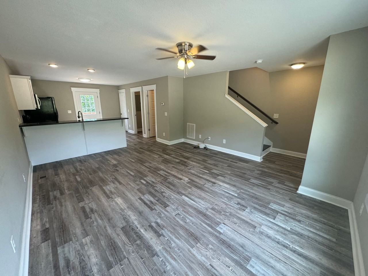 308 North Varnell Rd. - Photo 3 of 20