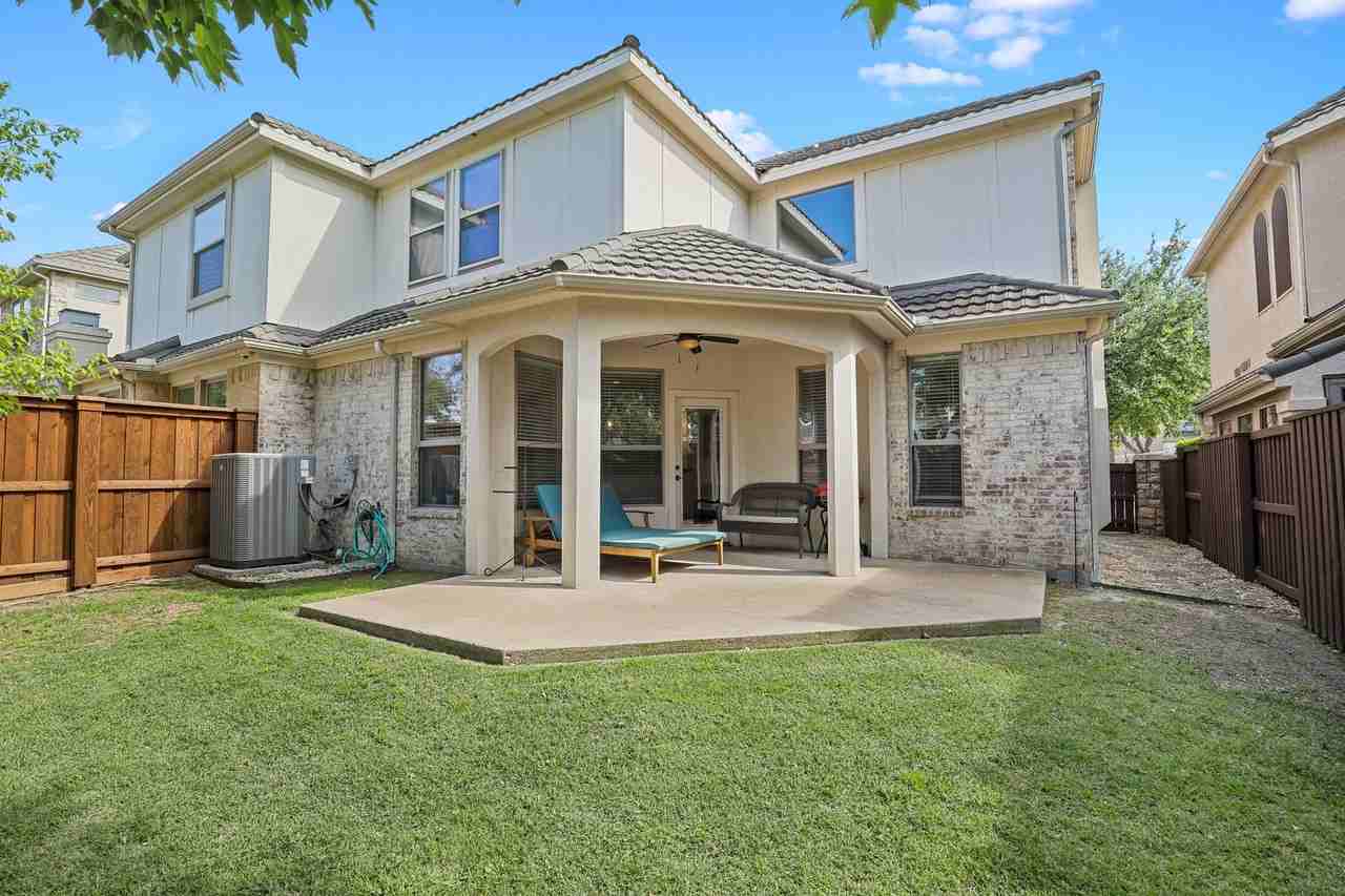 2561 Fountain Cv - Photo 3 of 18