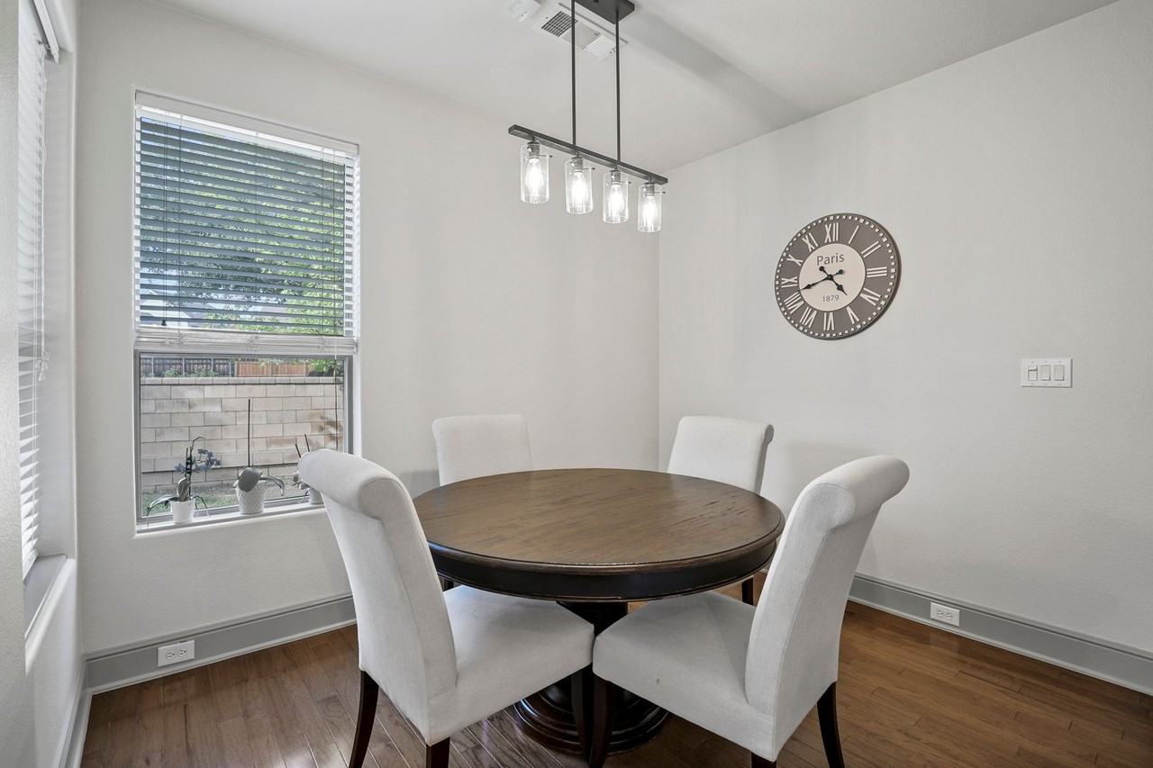 2561 Fountain Cv - Photo 4 of 18