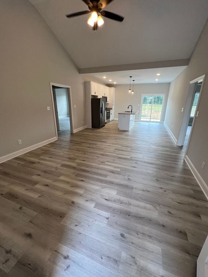 1217 Shallowford St - Photo 3 of 14