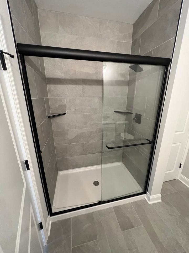 1217 Shallowford St - Photo 7 of 14