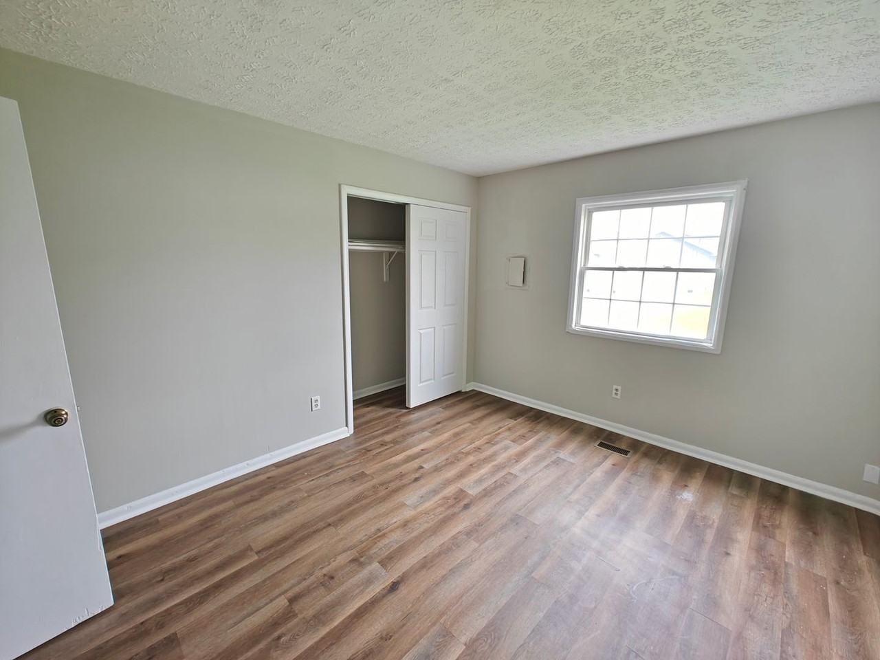 1442 Coachlite Dr - Photo 3 of 19