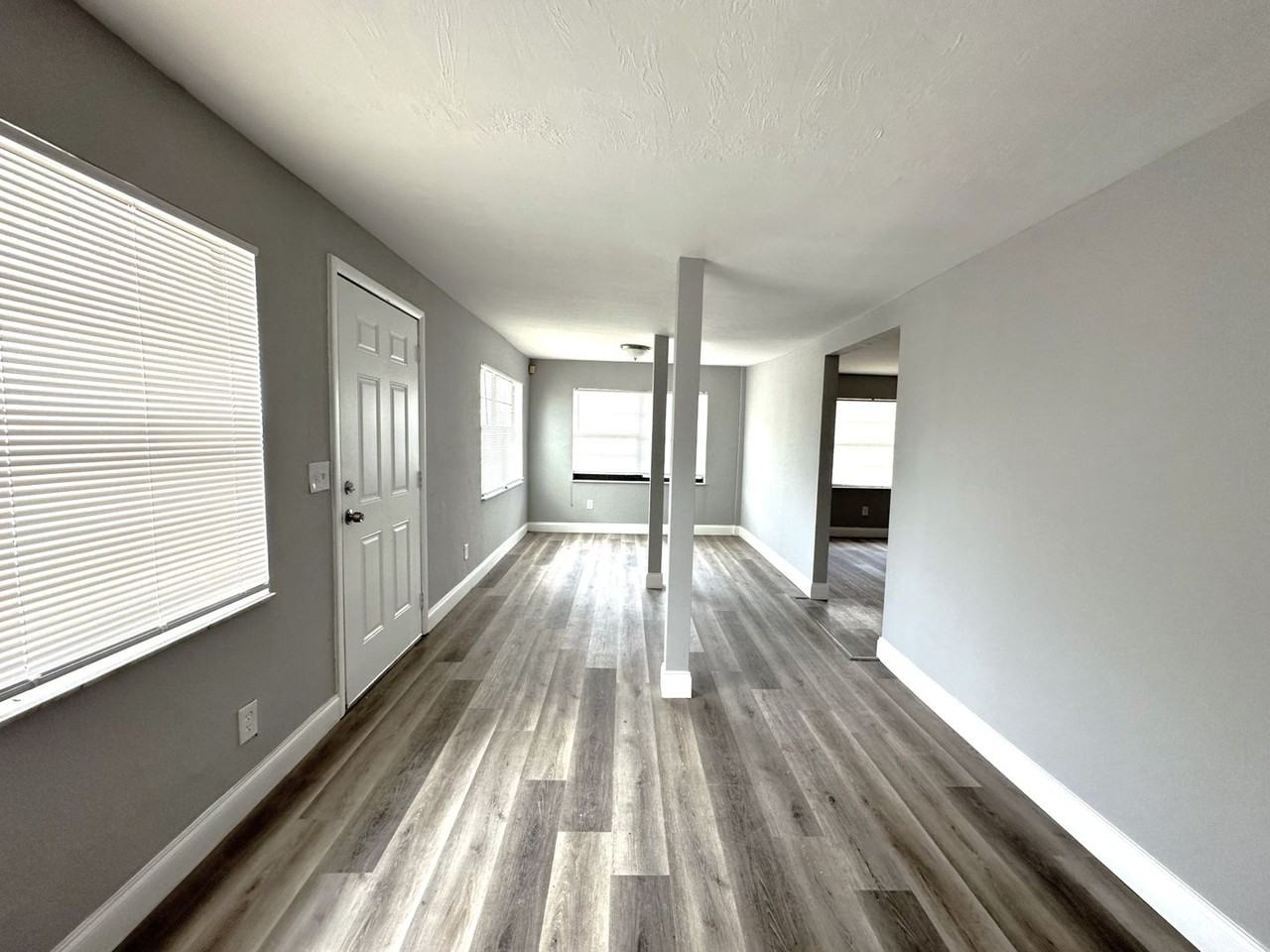 2117 Mitchell Ct - Photo 7 of 26