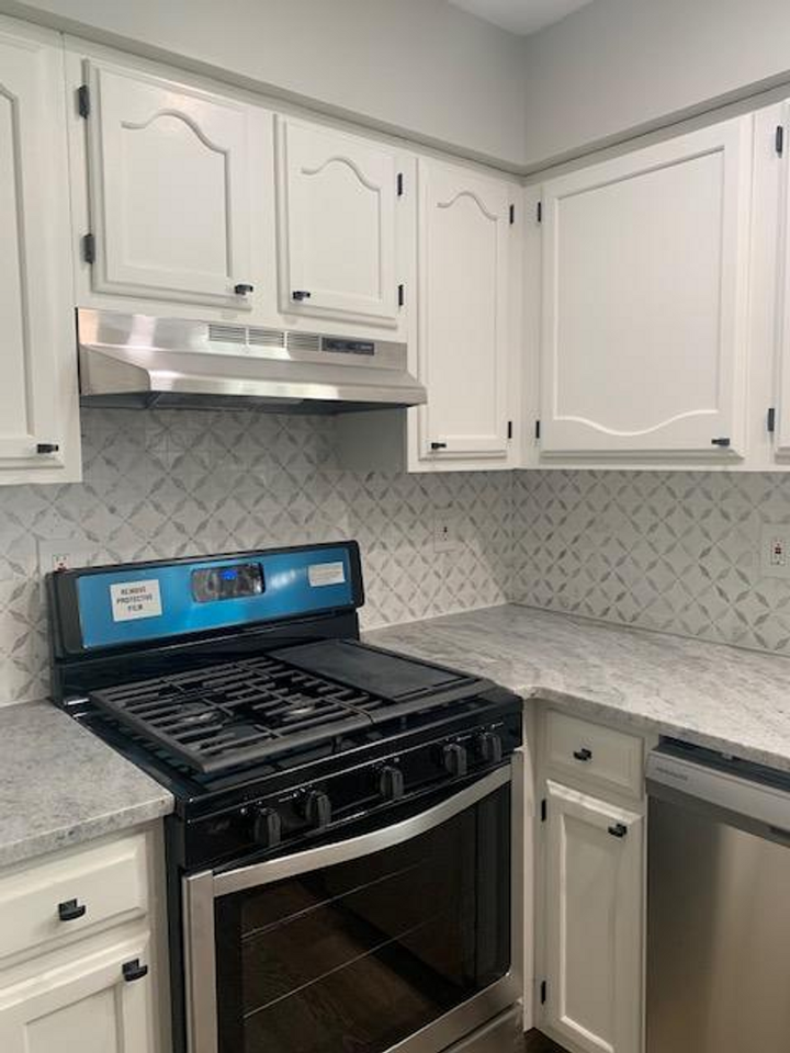 434 Chambers Ave #2 - Photo 6 of 30