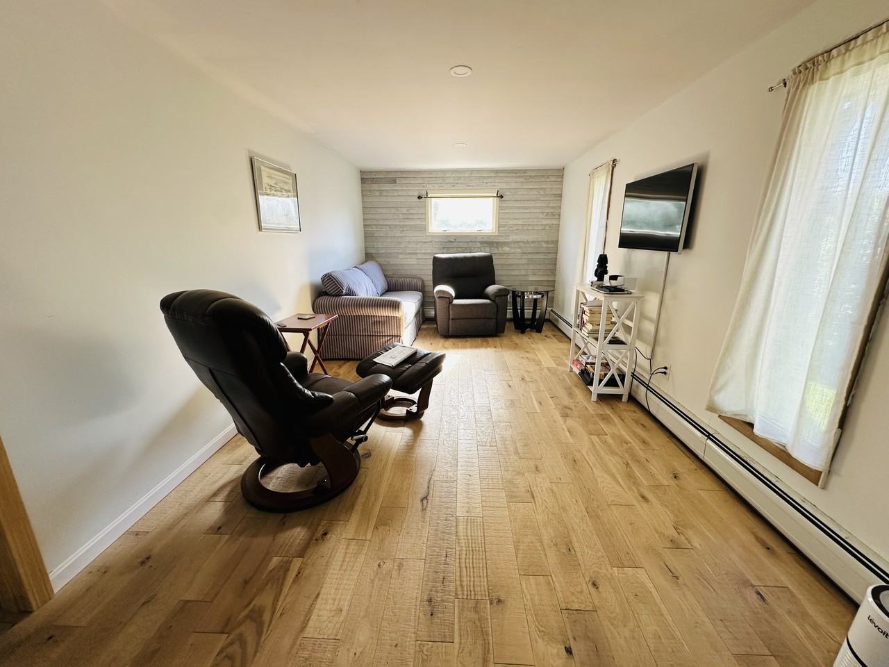 97 Raymond St #NA - Photo 2 of 5