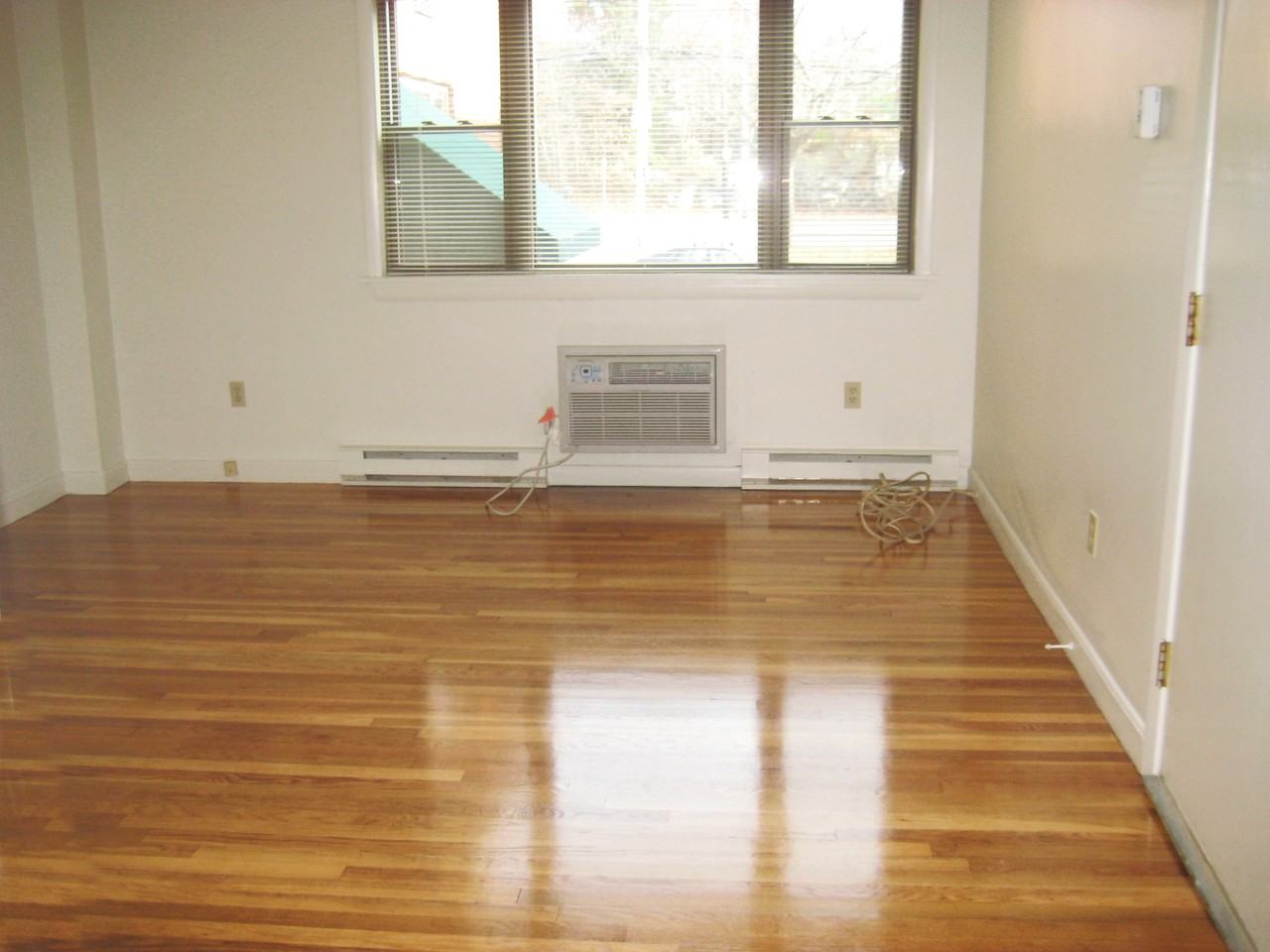 4881 Washington St #3 - Photo 3 of 8