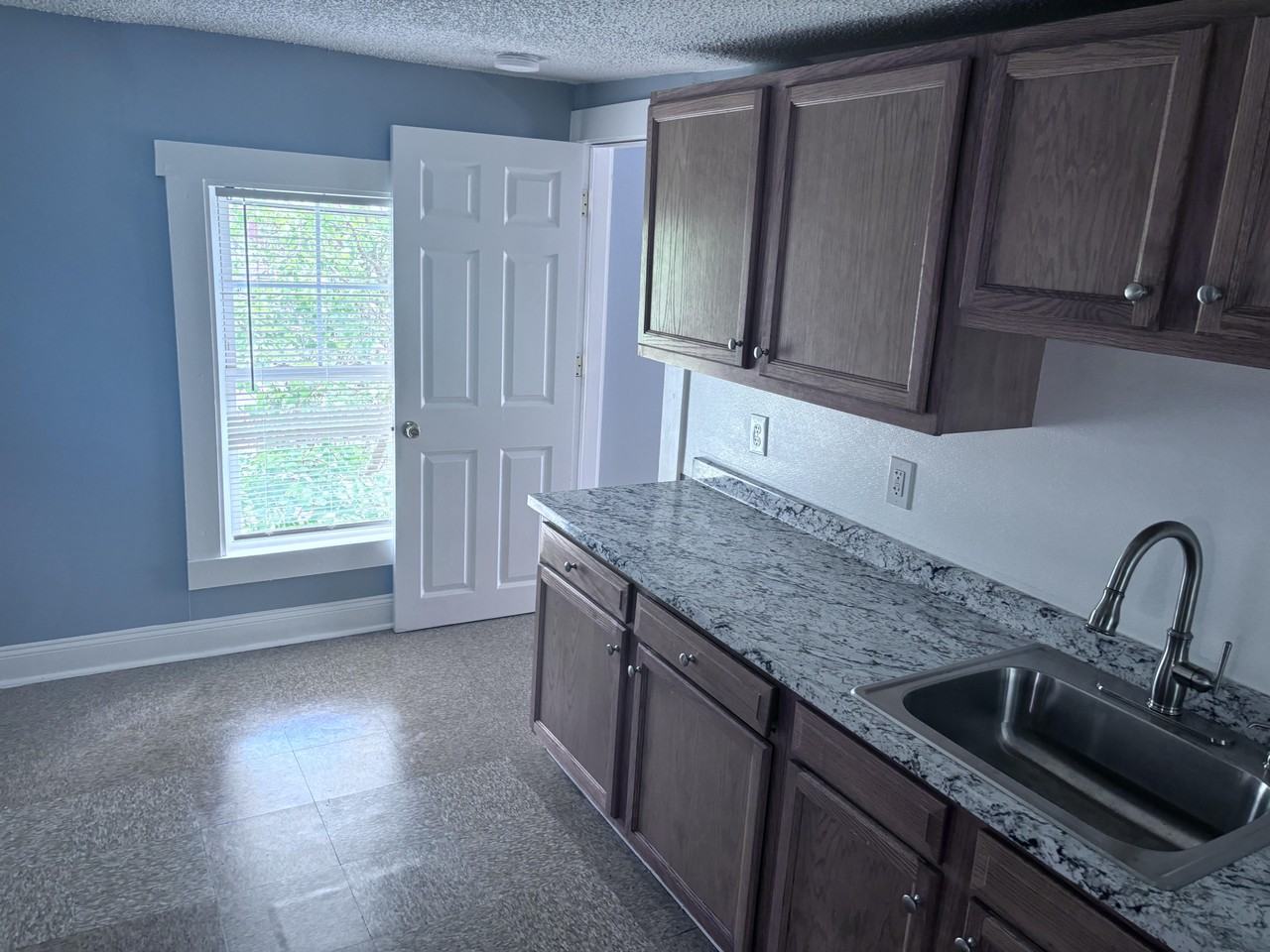 51 Monroe St #2 - Photo 3 of 5